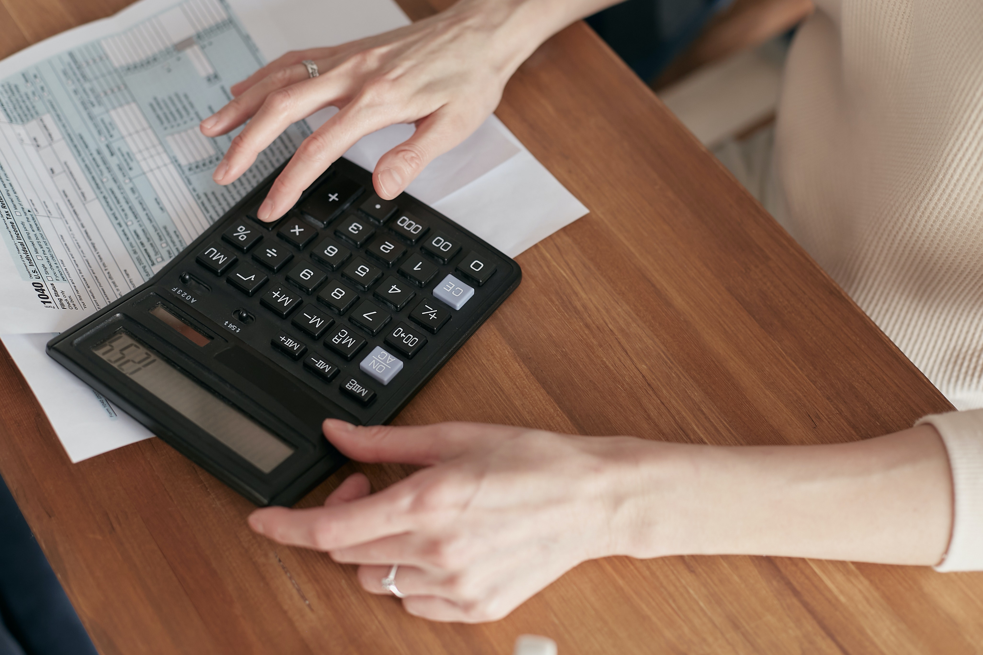 ¿Qué pasa si no pago la deuda de prepaga y qué consecuencias puede tener?