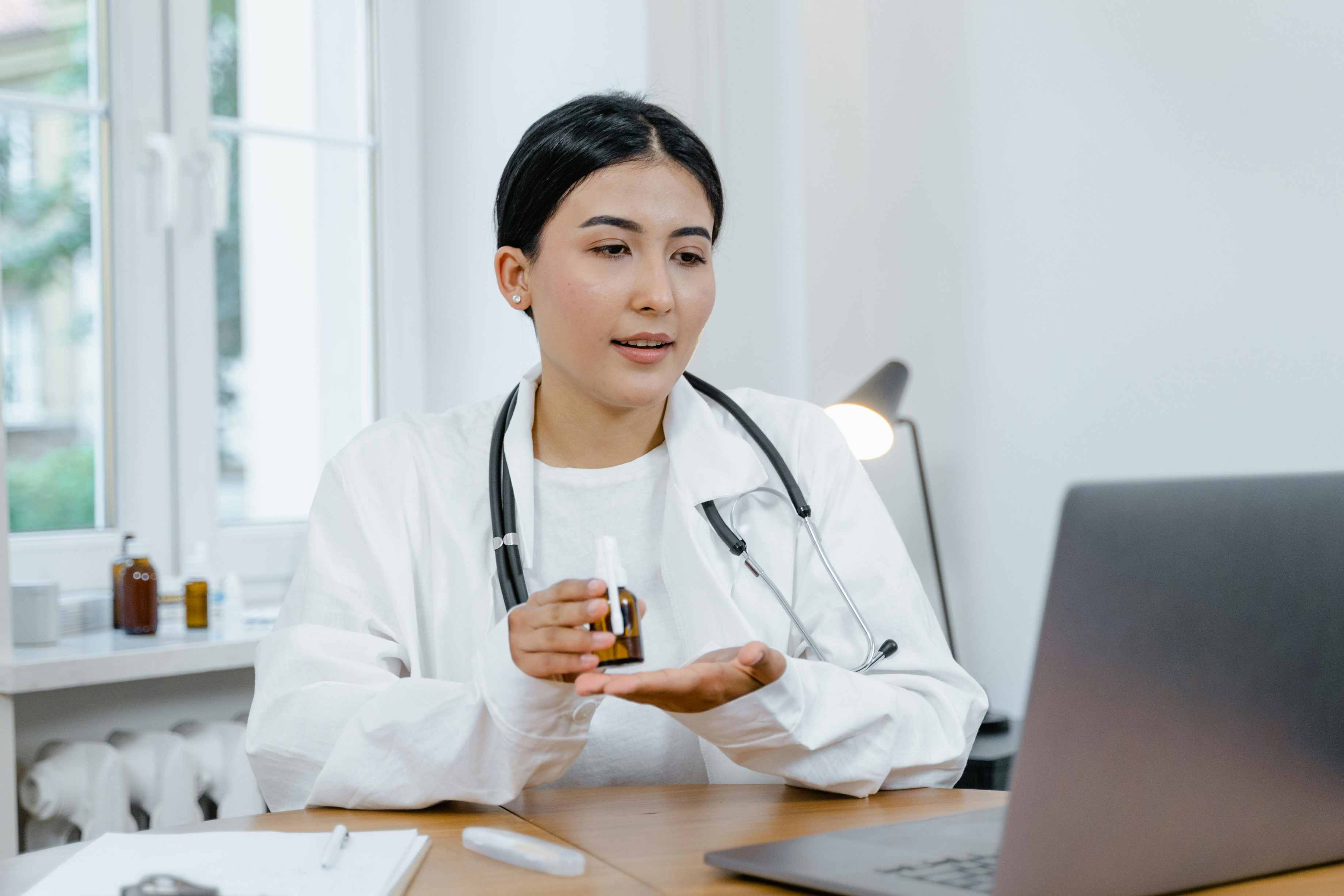 ¿Cómo Funciona la Telemedicina? Prepagas que la Incluyen en sus Beneficios
